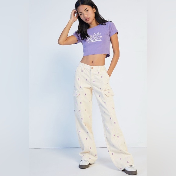 Pacsun Off White Embroidered Corduroy Low Rise Puddle Pants XS - Picture 3 of 13